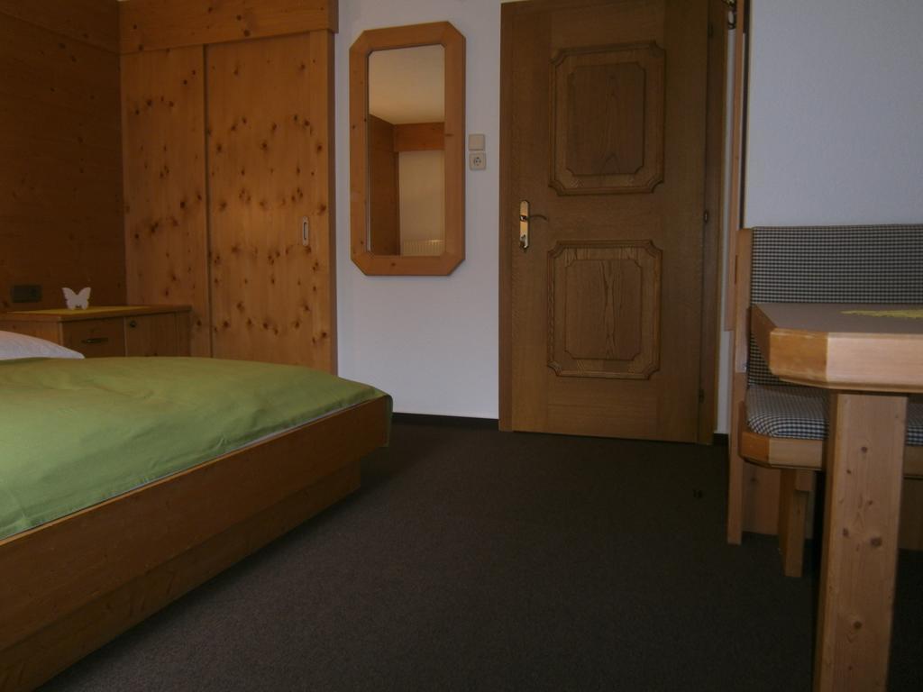 Haus Wiesenheim FW Ötztal Längenfeld Exterior foto