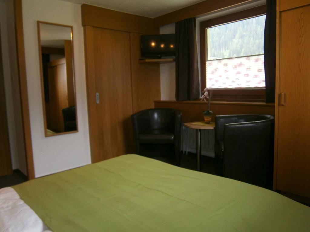 Haus Wiesenheim FW Ötztal Längenfeld Exterior foto