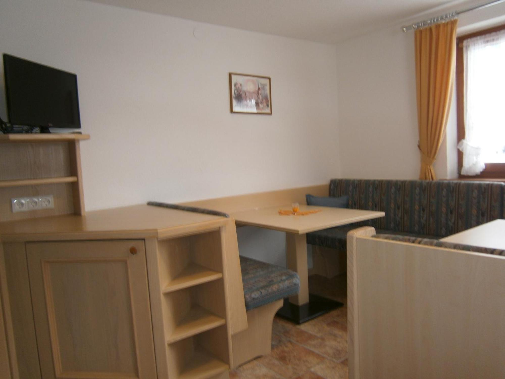 Haus Wiesenheim FW Ötztal Längenfeld Zimmer foto